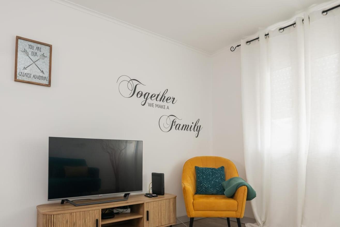 Family Friendly Azorean Apartment Ponta Delgada  Ngoại thất bức ảnh