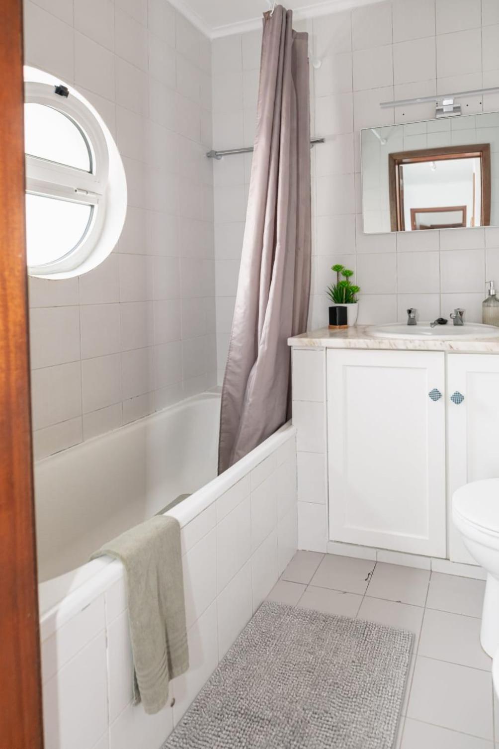 Family Friendly Azorean Apartment Ponta Delgada  Ngoại thất bức ảnh