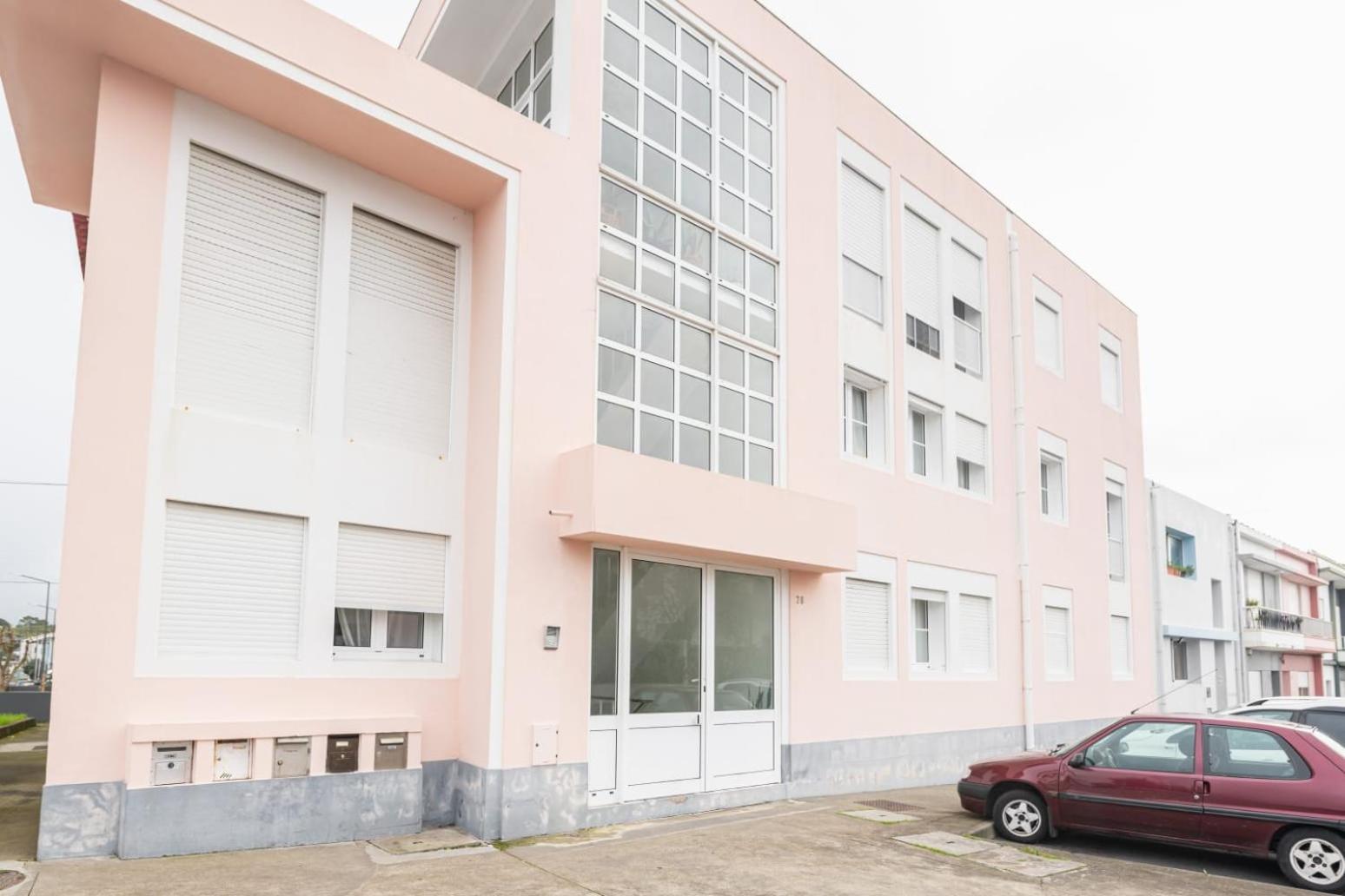 Family Friendly Azorean Apartment Ponta Delgada  Ngoại thất bức ảnh